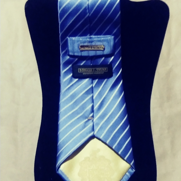 DONALD TRUMP SIGNATURE. SILK MENS TIE - Picture 1 of 3